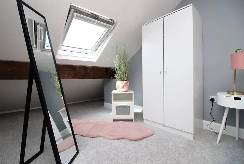 Guest house Wyndham Road 3Br Lin Pontcanna Cardiff