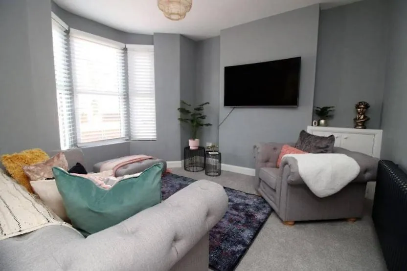 Wyndham Road 3Br Lin Pontcanna Cardiff 0*,  United Kingdom